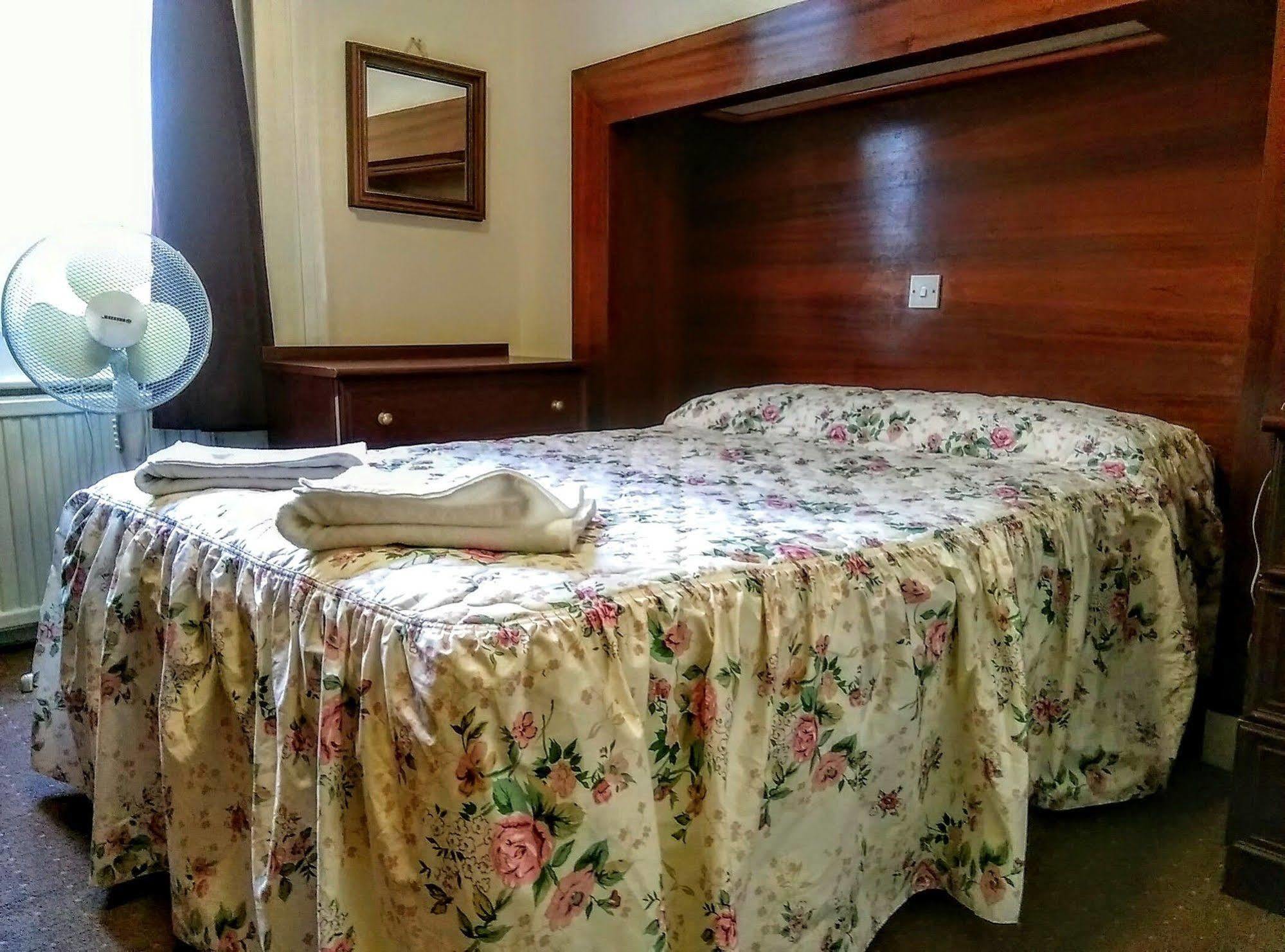Mandalay Picton House Hotel London Bagian luar foto