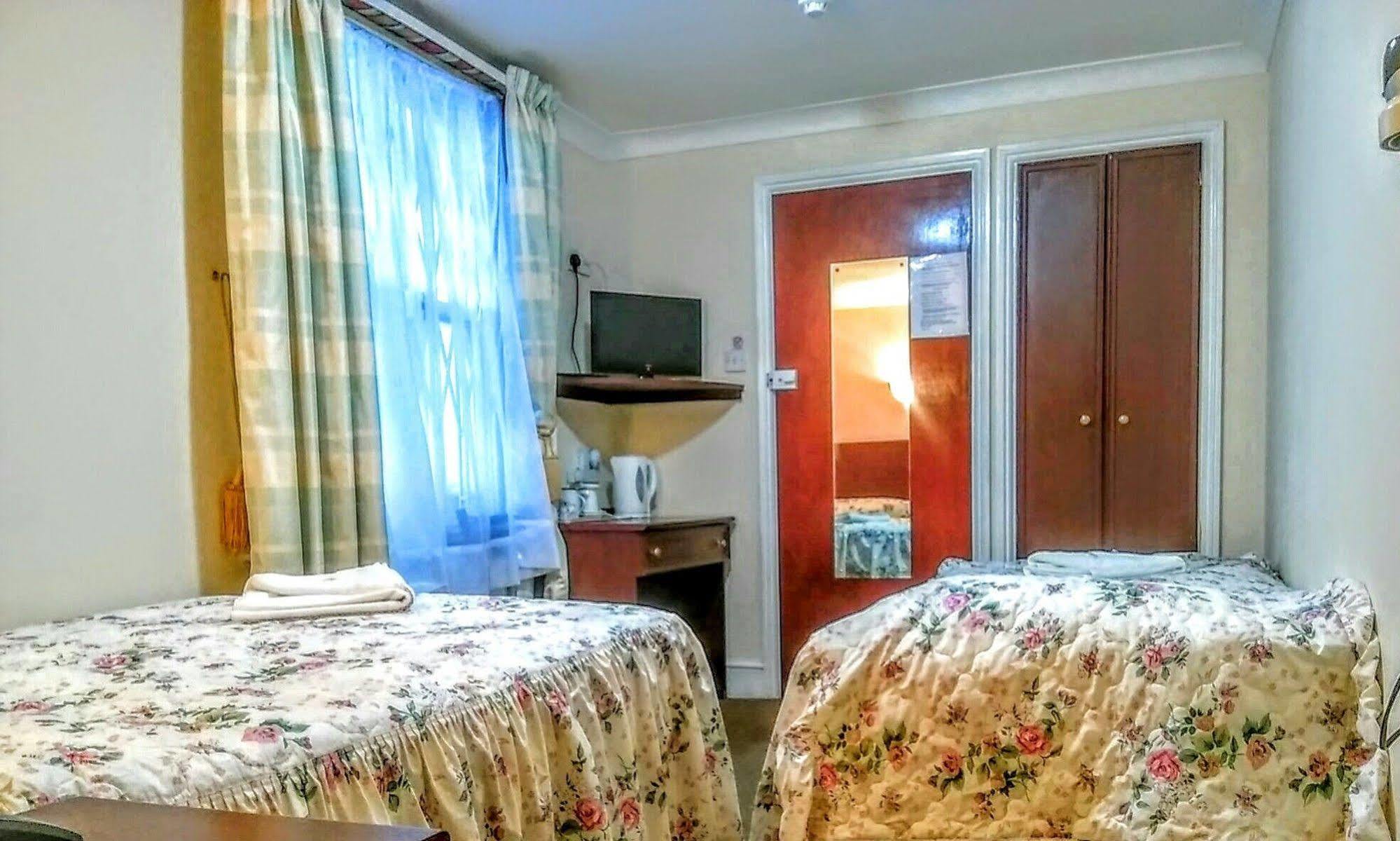 Mandalay Picton House Hotel London Bagian luar foto